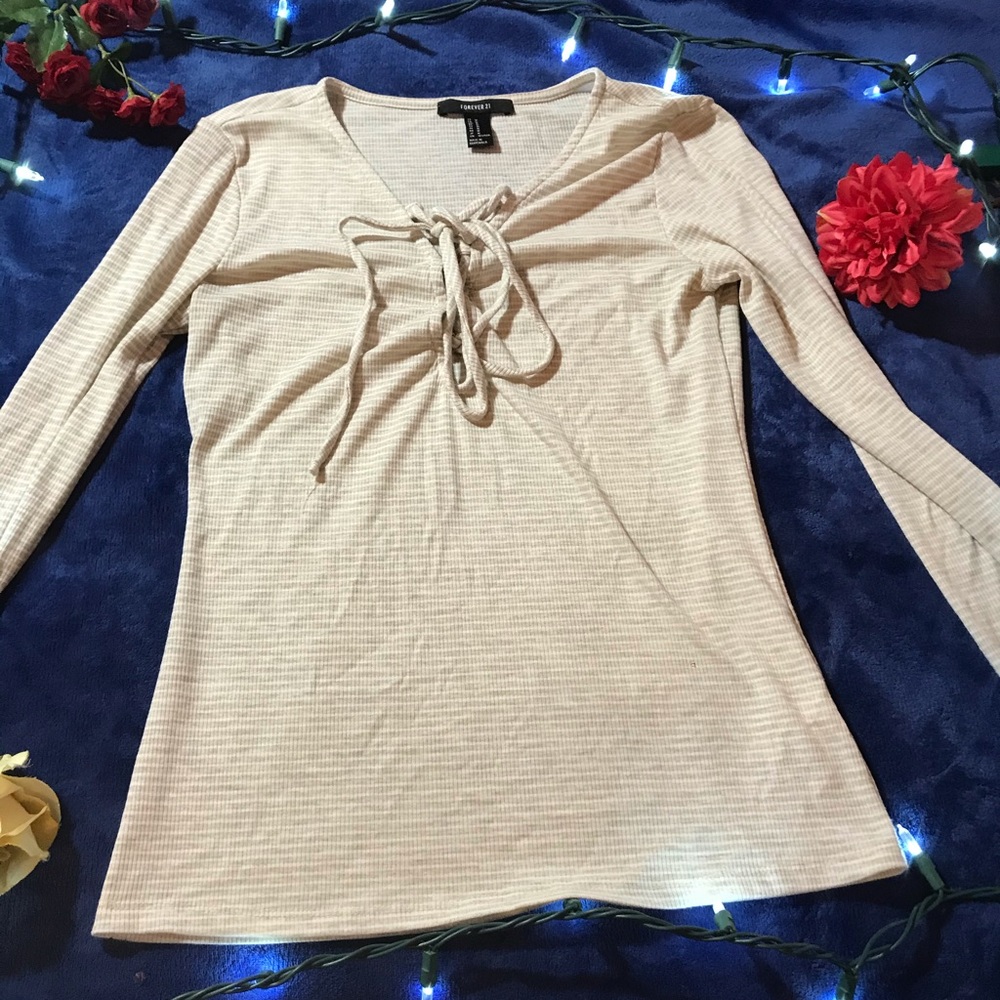 Long sleeve t-shirt